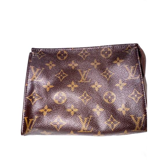 Louis Vuitton Monogram Pouch D-Ring and Twilly Accent - Picture 4 of 10